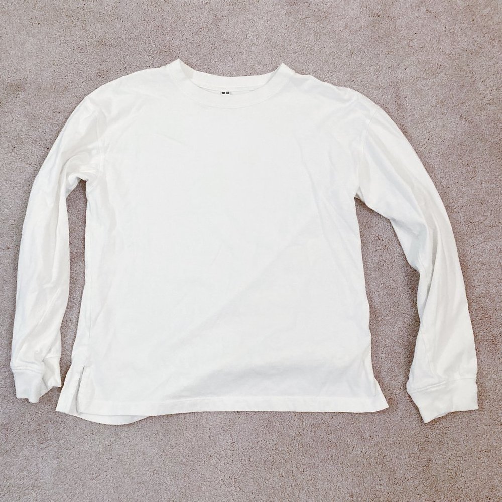 White Baggy UNIQLO Sweater Size XS